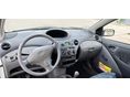TOYOTA YARIS 2002/11 - 8