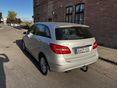 MERCEDES-BENZ B 180 2012/8 - 17