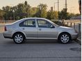 VOLKSWAGEN BORA 2006 - 5