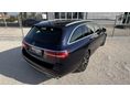 MERCEDES-BENZ E 300 2021/9 - 5