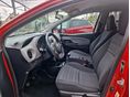 TOYOTA YARIS 2018/3 - 6