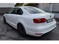 VOLKSWAGEN JETTA VI 2011/8 - 2
