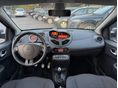RENAULT TWINGO 2011/4 - 9
