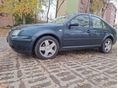 VOLKSWAGEN BORA 2002/6 - 1