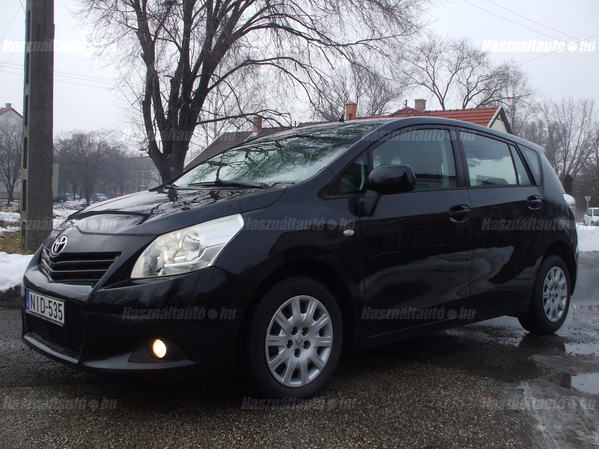 TOYOTA VERSO 2010/3 - 1