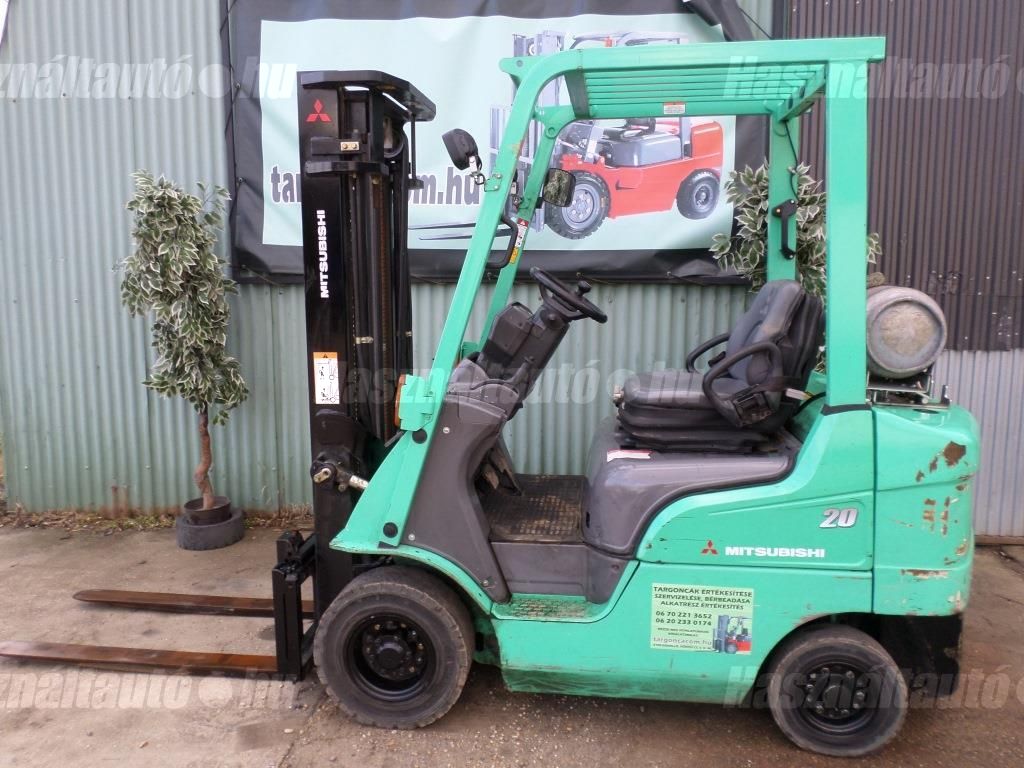 MITSUBISHI 2017 - 1