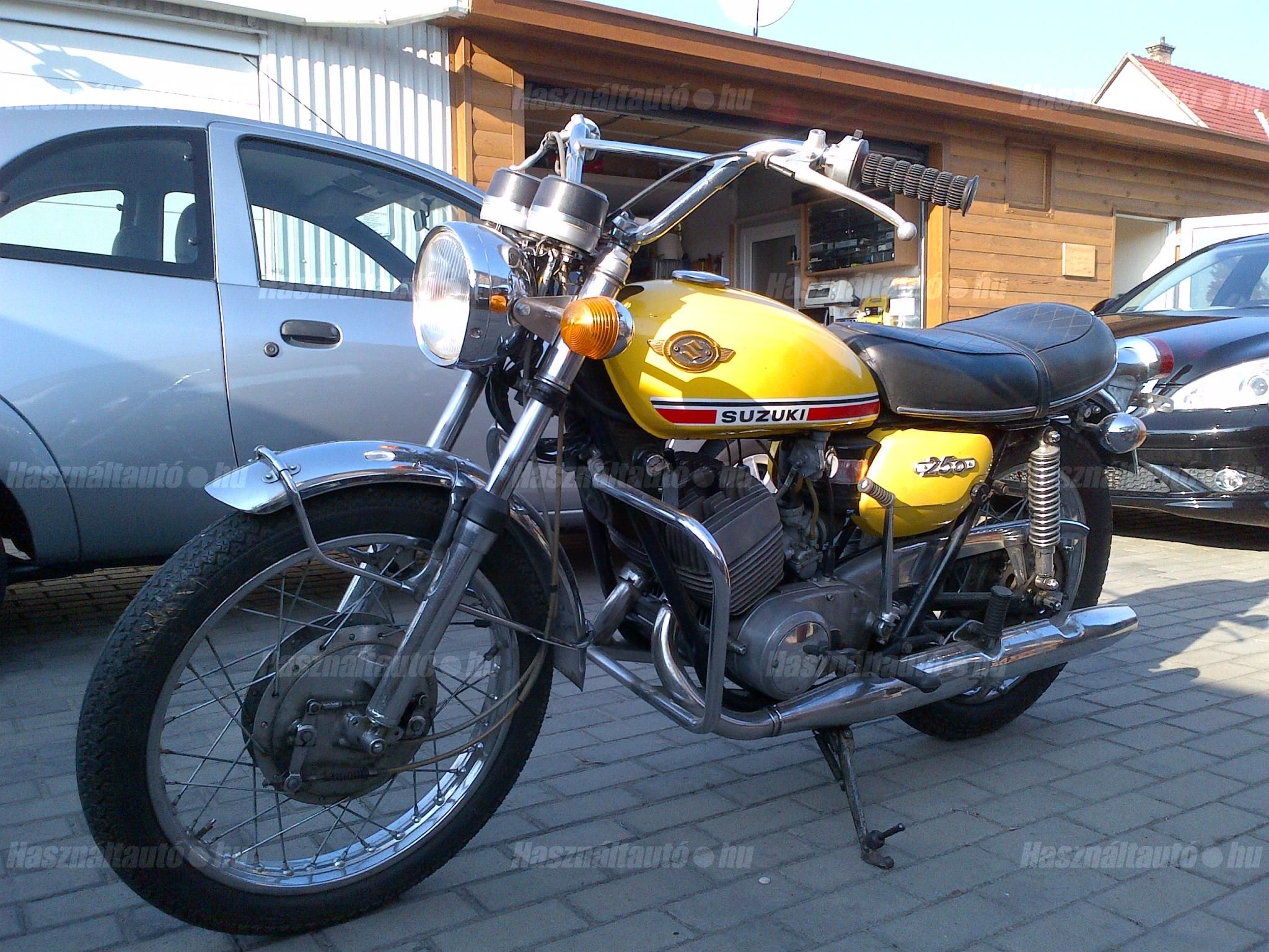SUZUKI T 250 1971/4 - 1