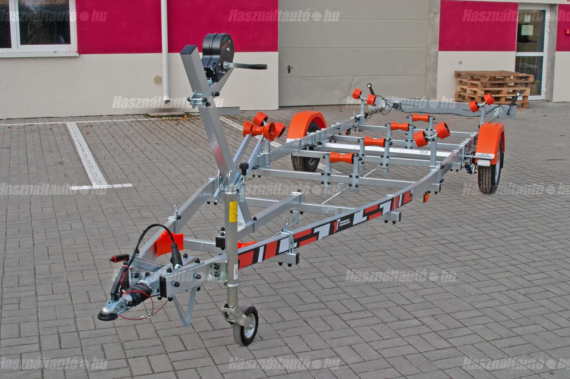 THOMAS TRAILERS 2021 - 1