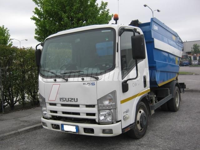 ISUZU 2012/5 - 1