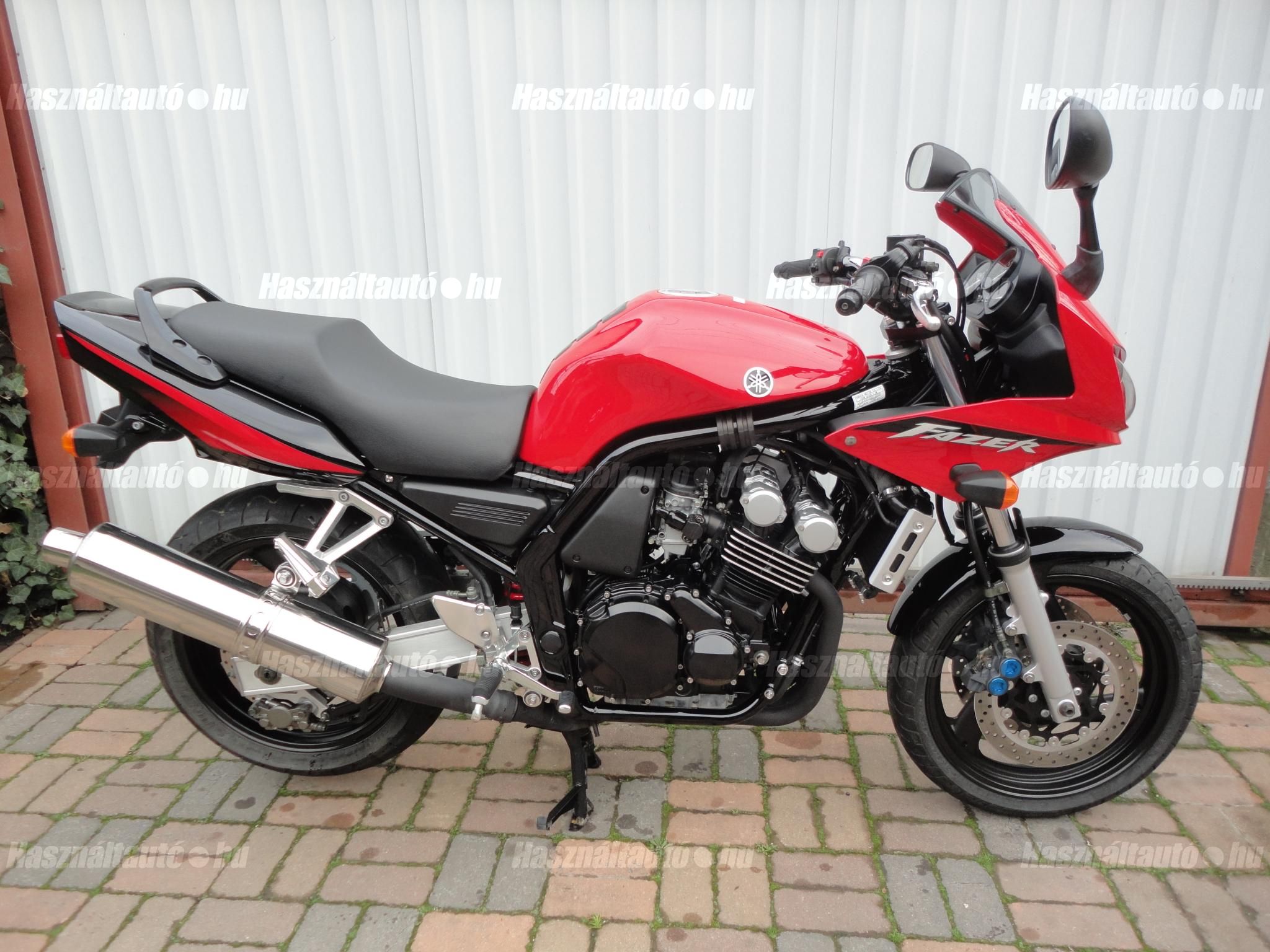 YAMAHA FZS 600 (FAZER) 2002/7 - 1