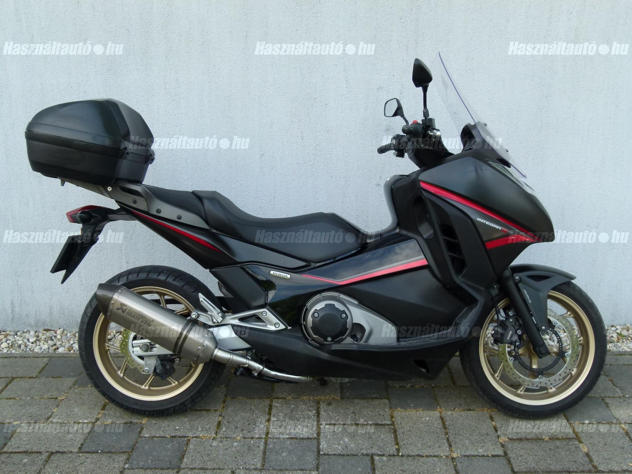 HONDA NC 750 D 2015/9 - 1