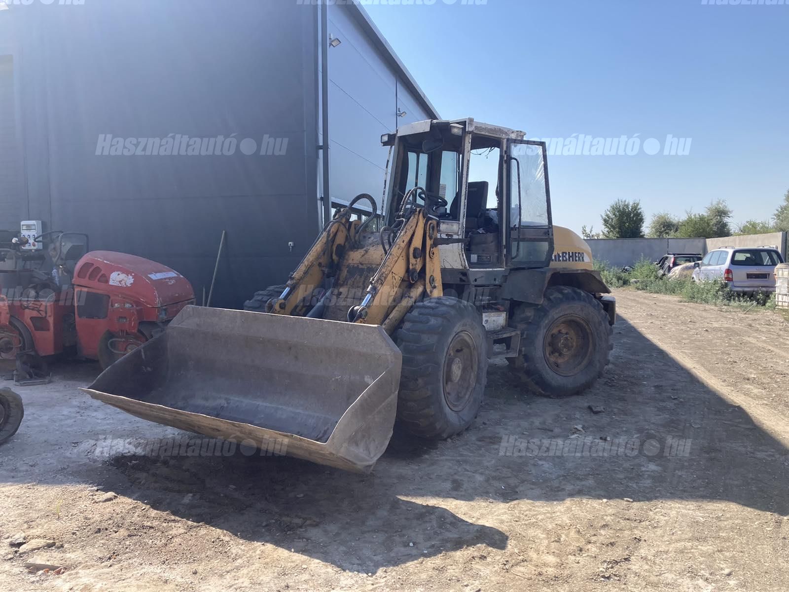 LIEBHERR 2003 - 1