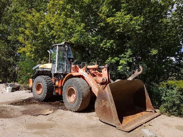 HITACHI 2010 - 1