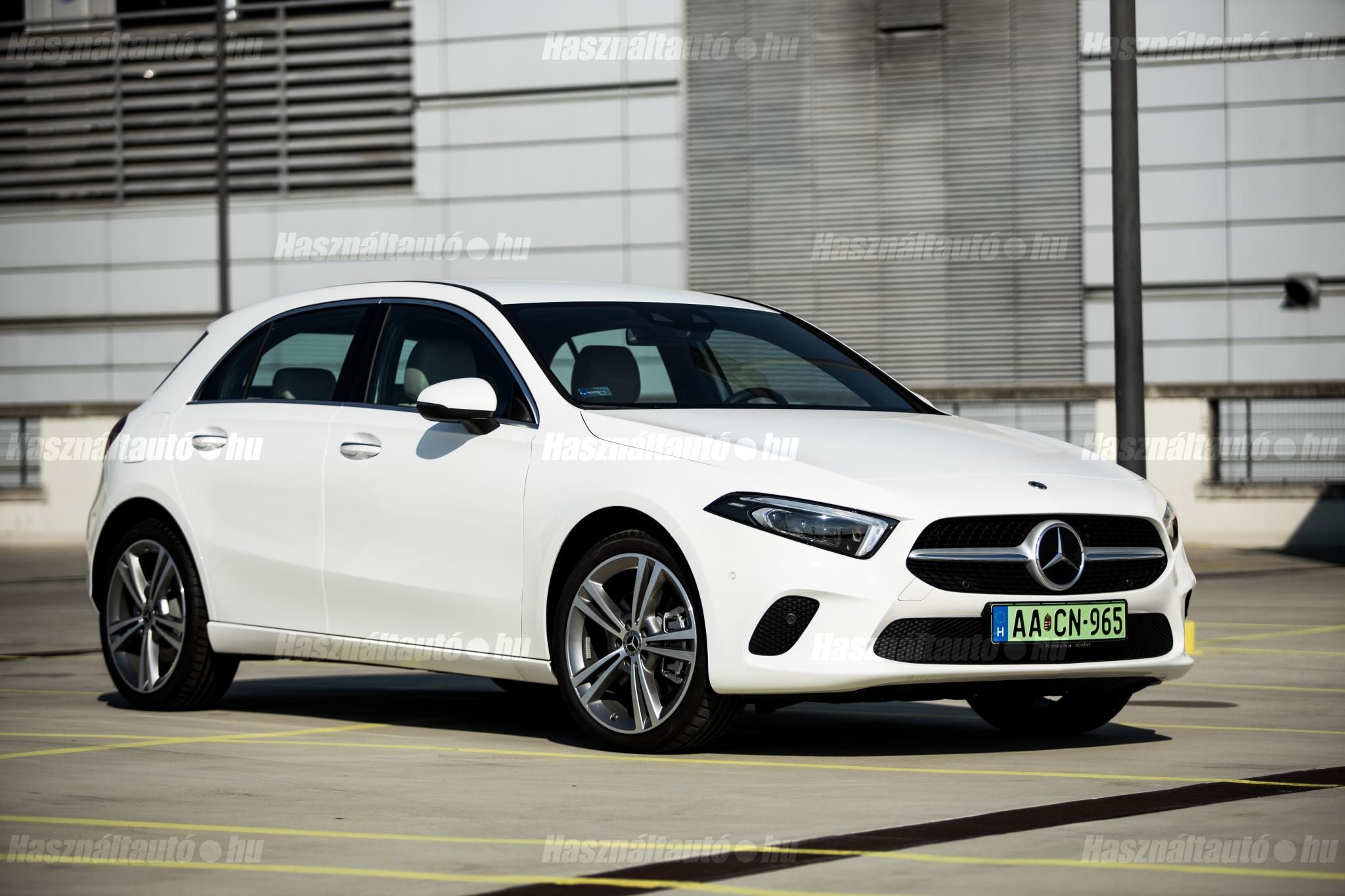 MERCEDES-BENZ A 250 2022 - 1
