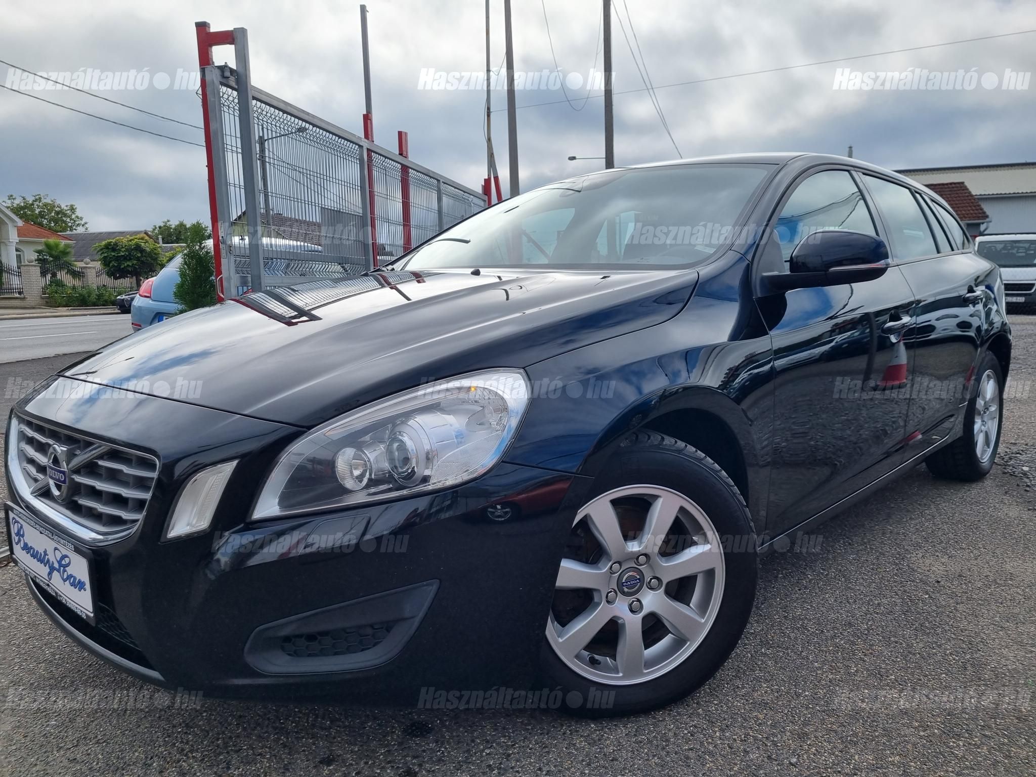 VOLVO V60 2011/4 - 1