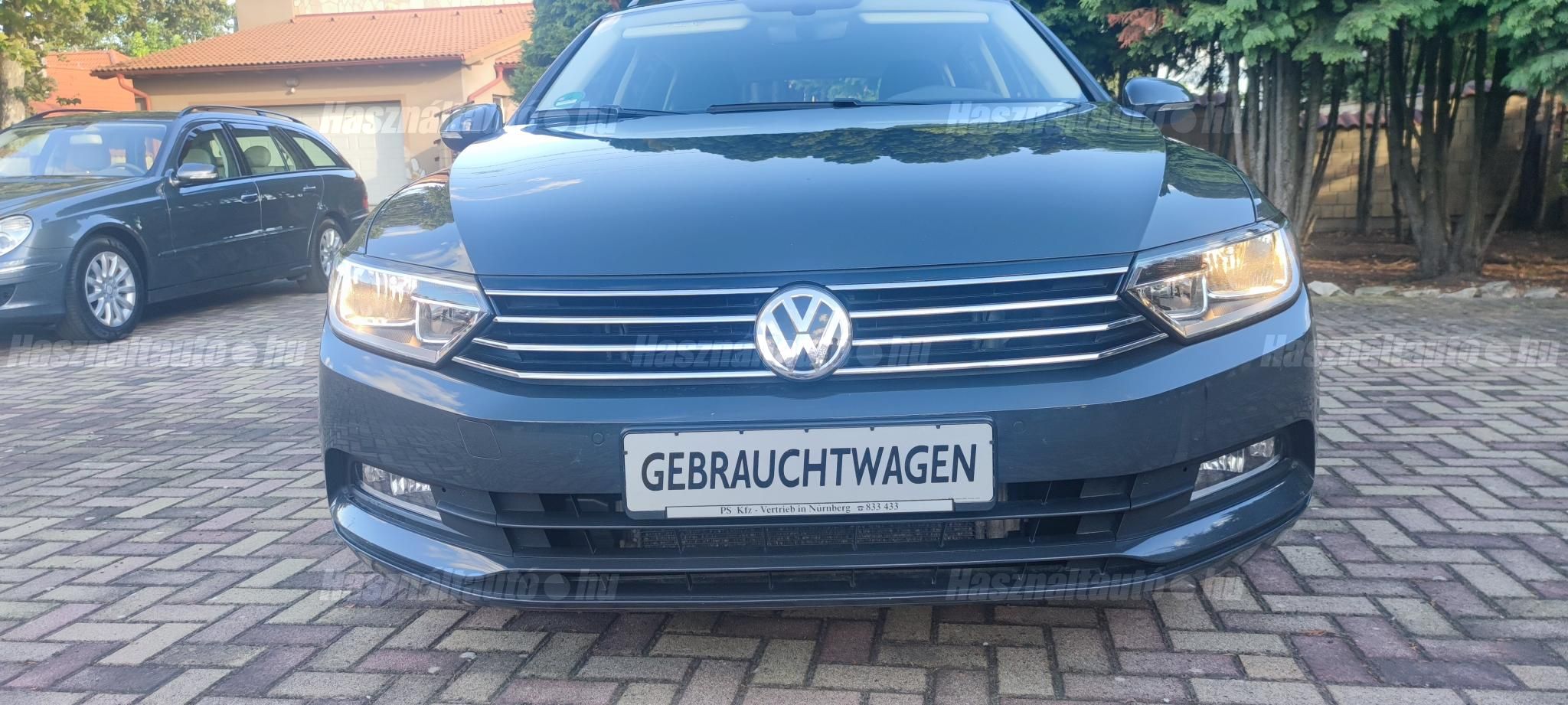 VOLKSWAGEN PASSAT 2018/8 - 1