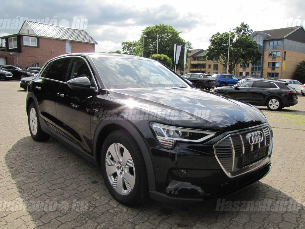 AUDI E-TRON 2020/3 - 1