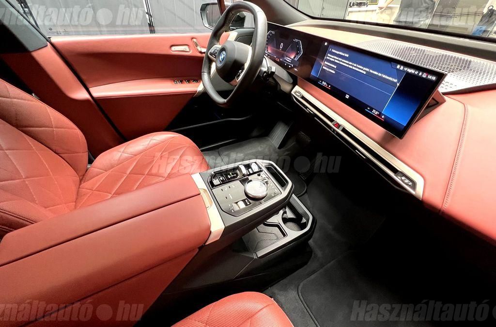 BMW IX 2021/11 - 1