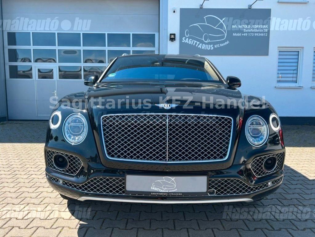 BENTLEY BENTAYGA 2021/8 - 1