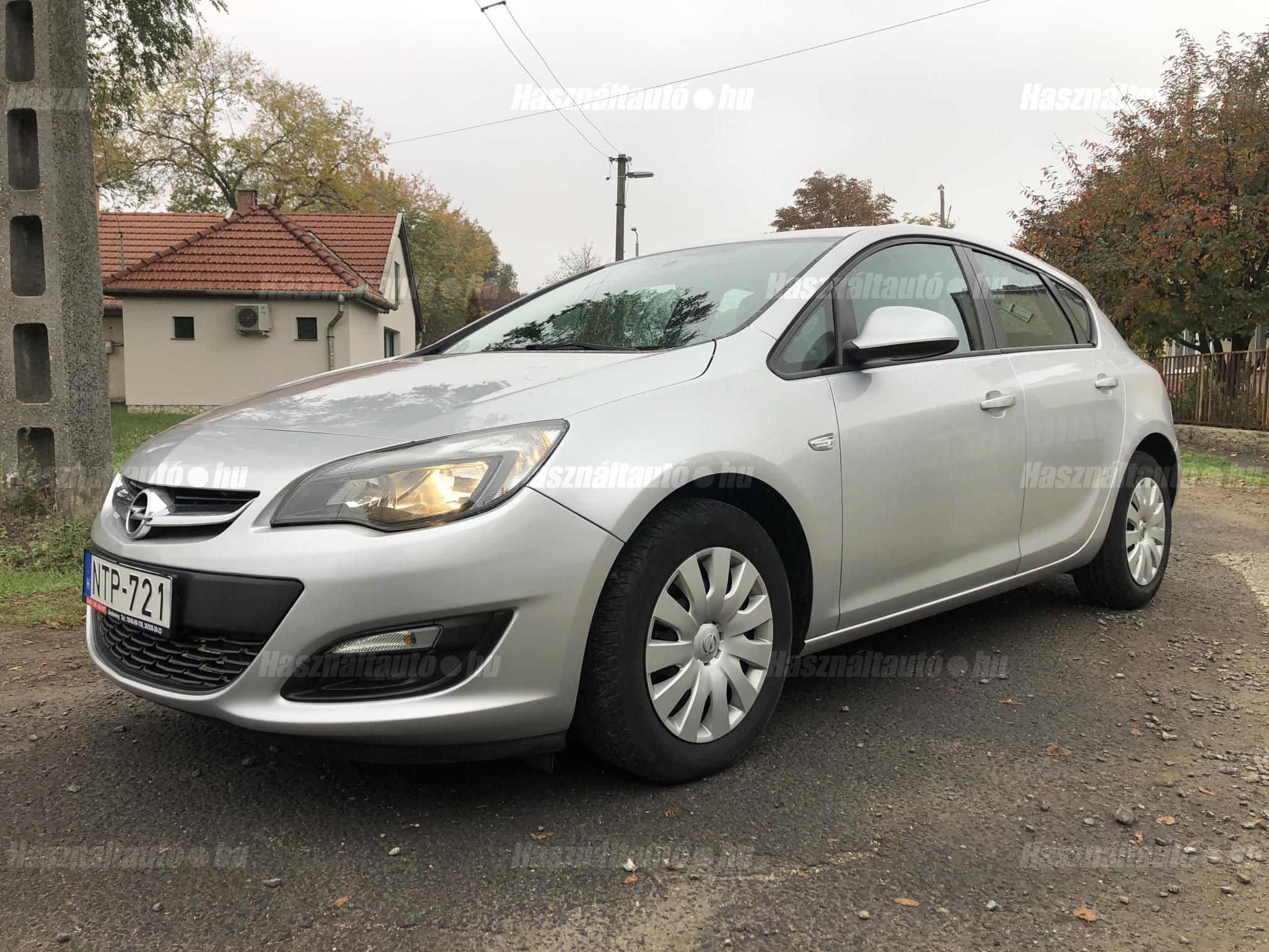 OPEL ASTRA J 2015/4 - 1
