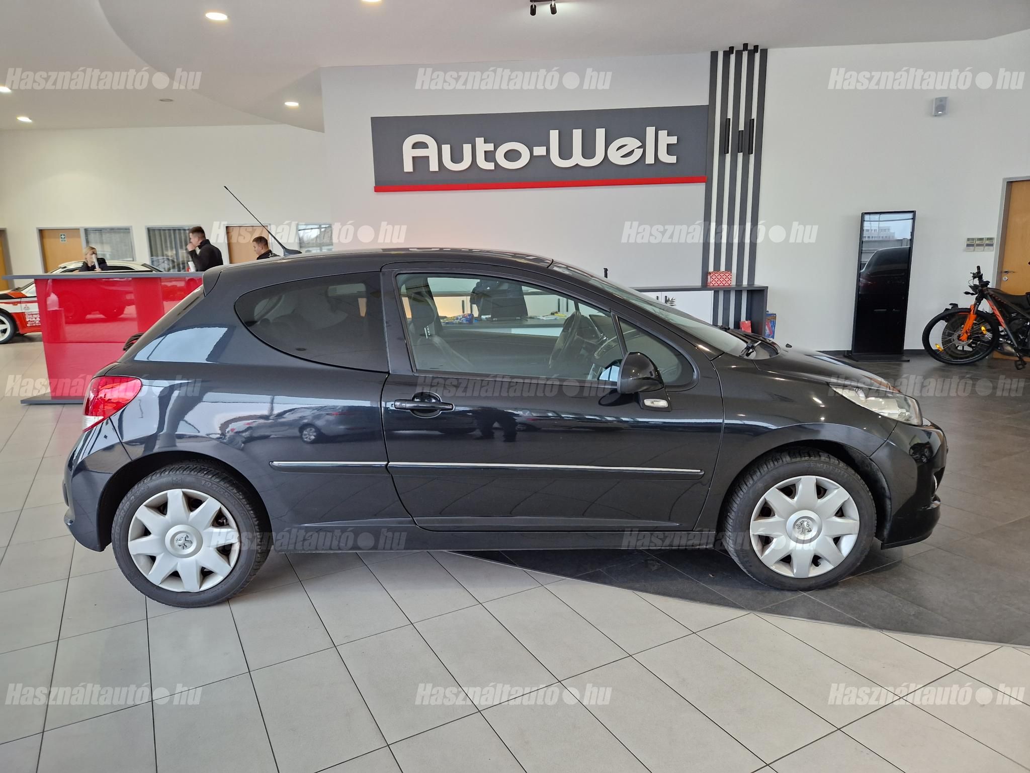 PEUGEOT 207 2010/9 - 1