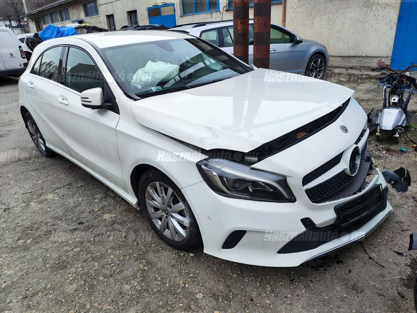 MERCEDES-BENZ A 180 2017/9 - 1