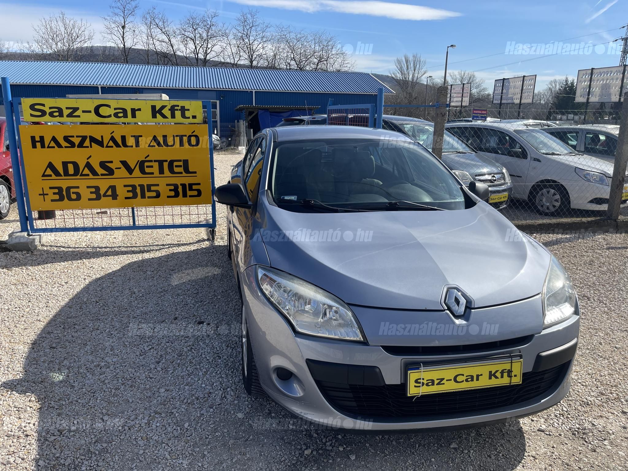 RENAULT MEGANE 2010/7 - 1