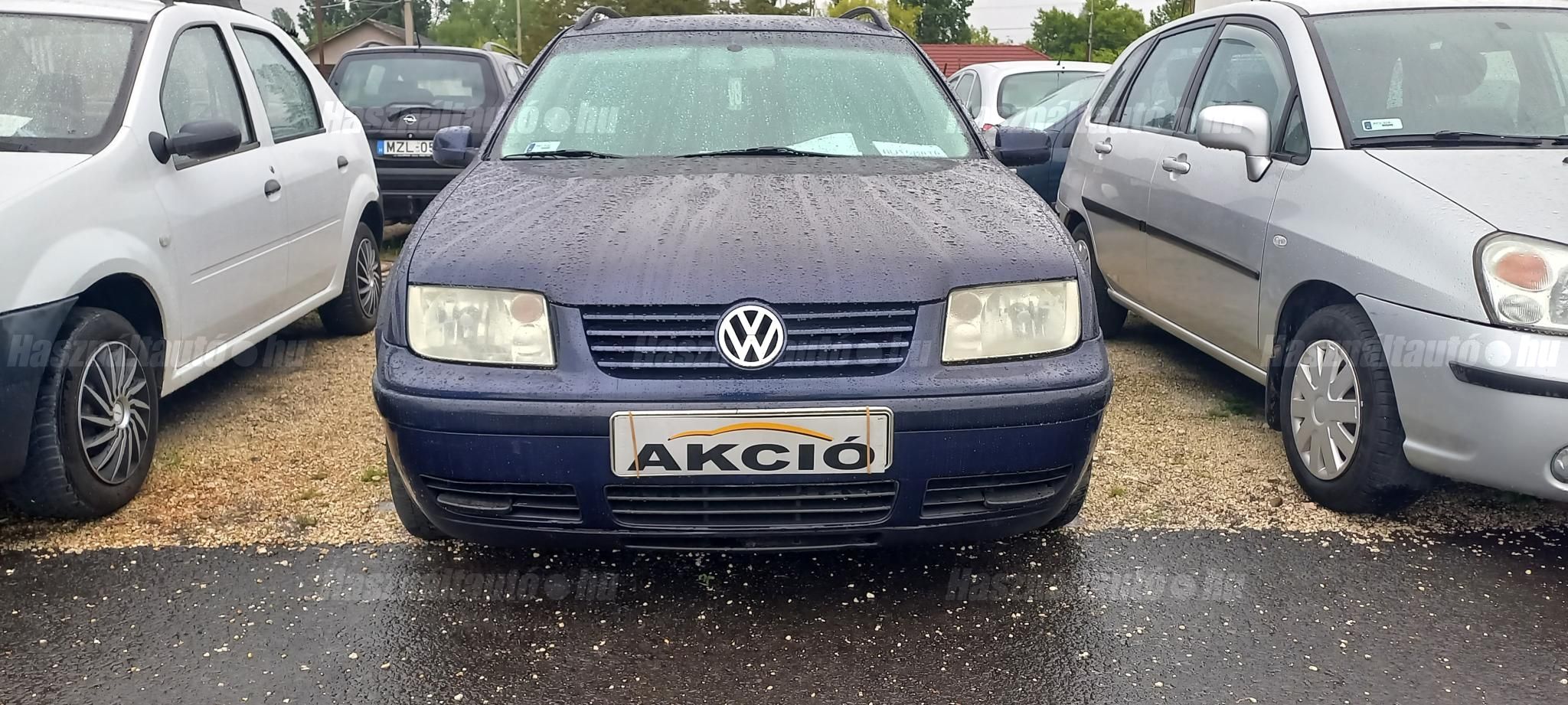 VOLKSWAGEN BORA 2001/8 - 1