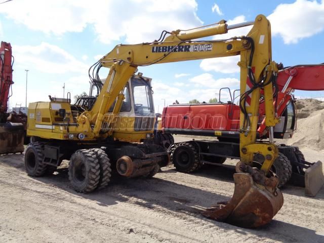 LIEBHERR 1993 - 1