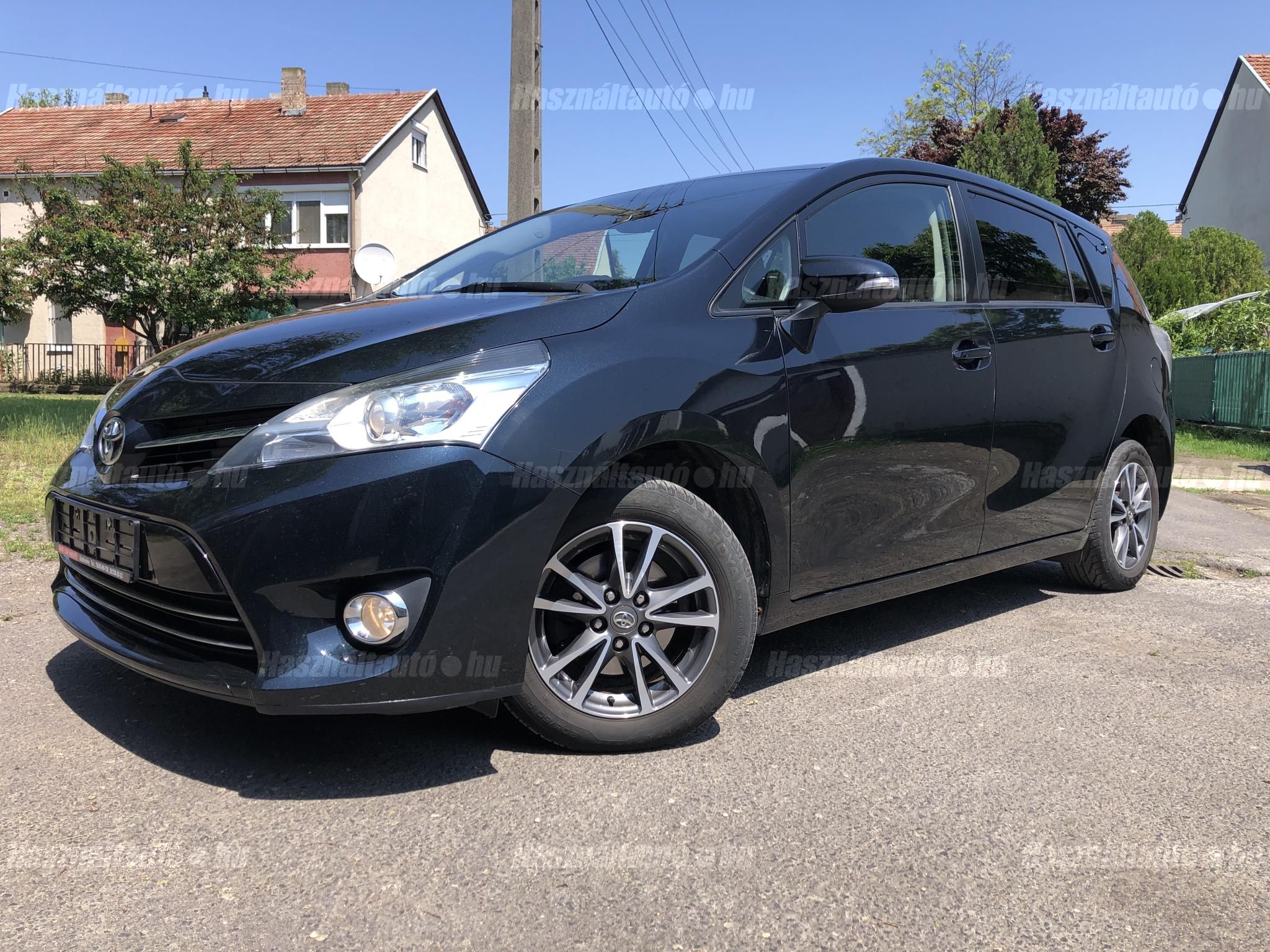 TOYOTA VERSO 2013/10 - 1