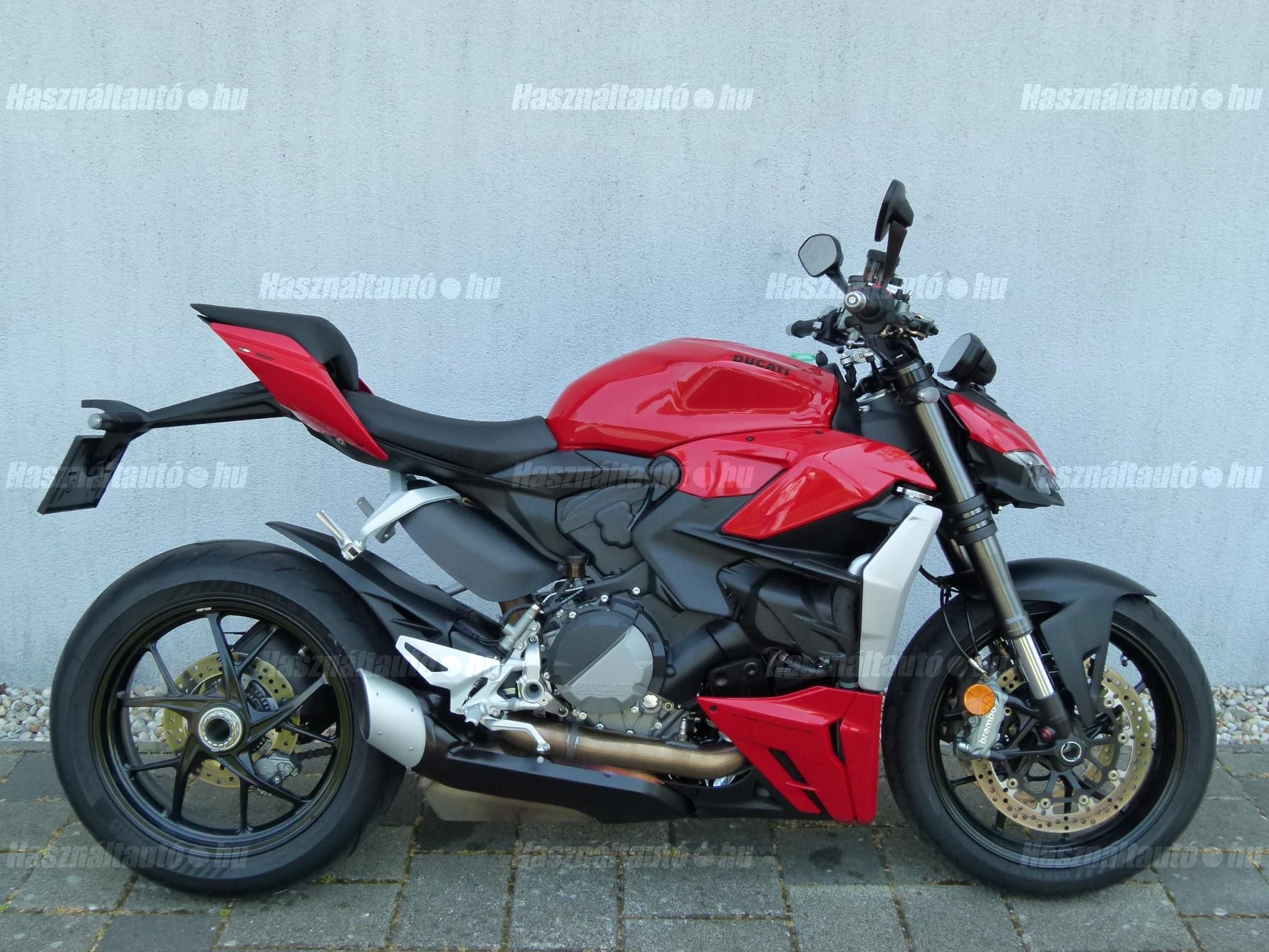 DUCATI STREETFIGHTER 2021/12 - 1