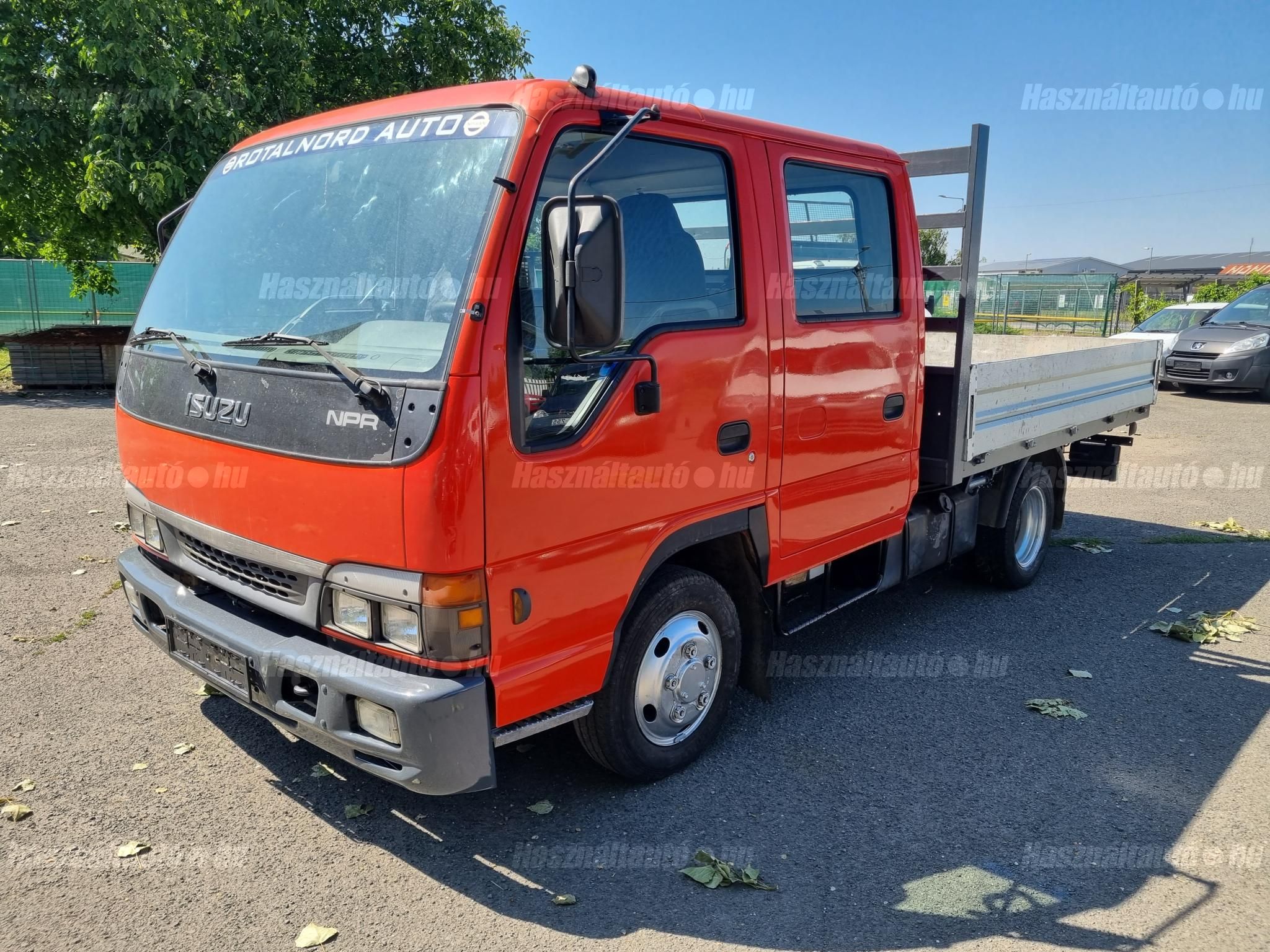 ISUZU N-SZÉRIA 2005/4 - 1