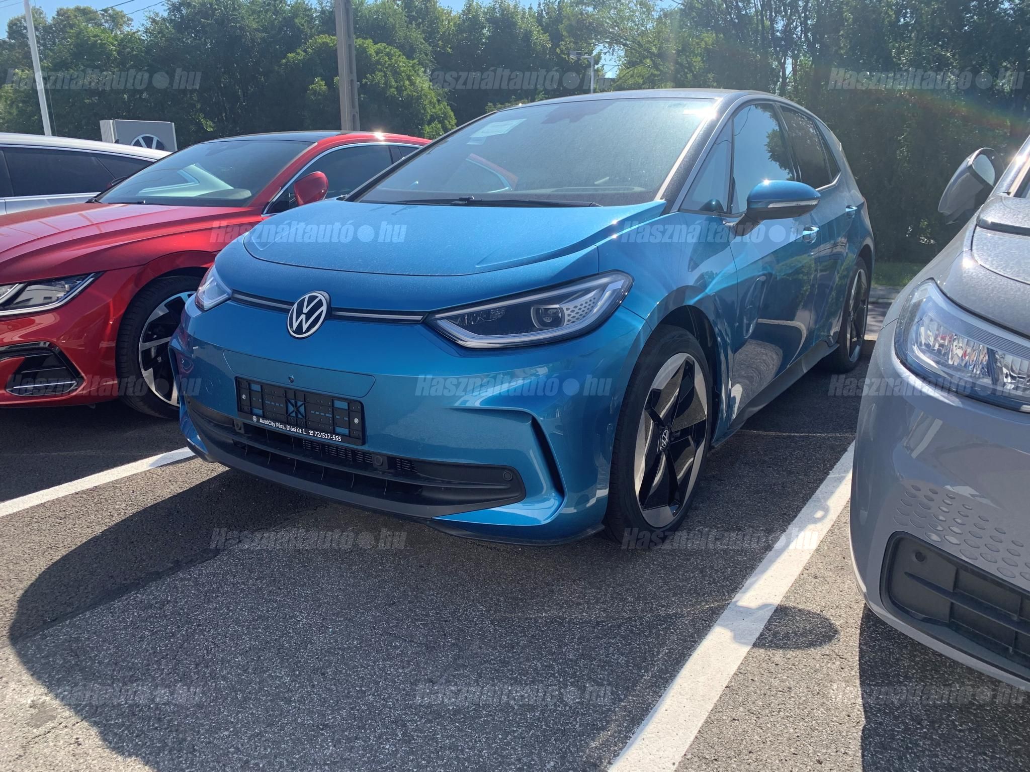 VOLKSWAGEN ID.3 2023 - 1