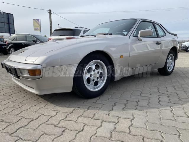 PORSCHE 944 1987 - 1