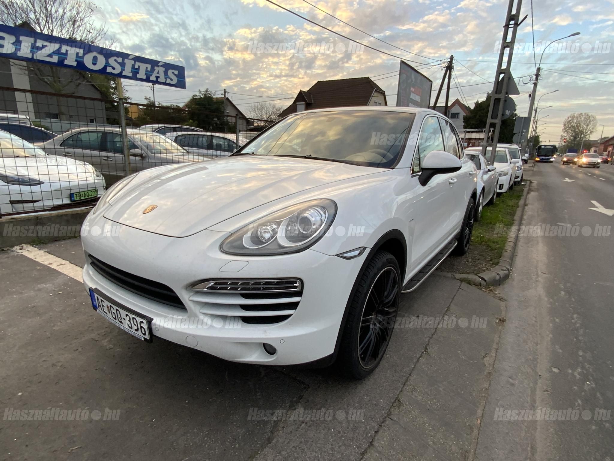 PORSCHE CAYENNE 2012/3 - 1