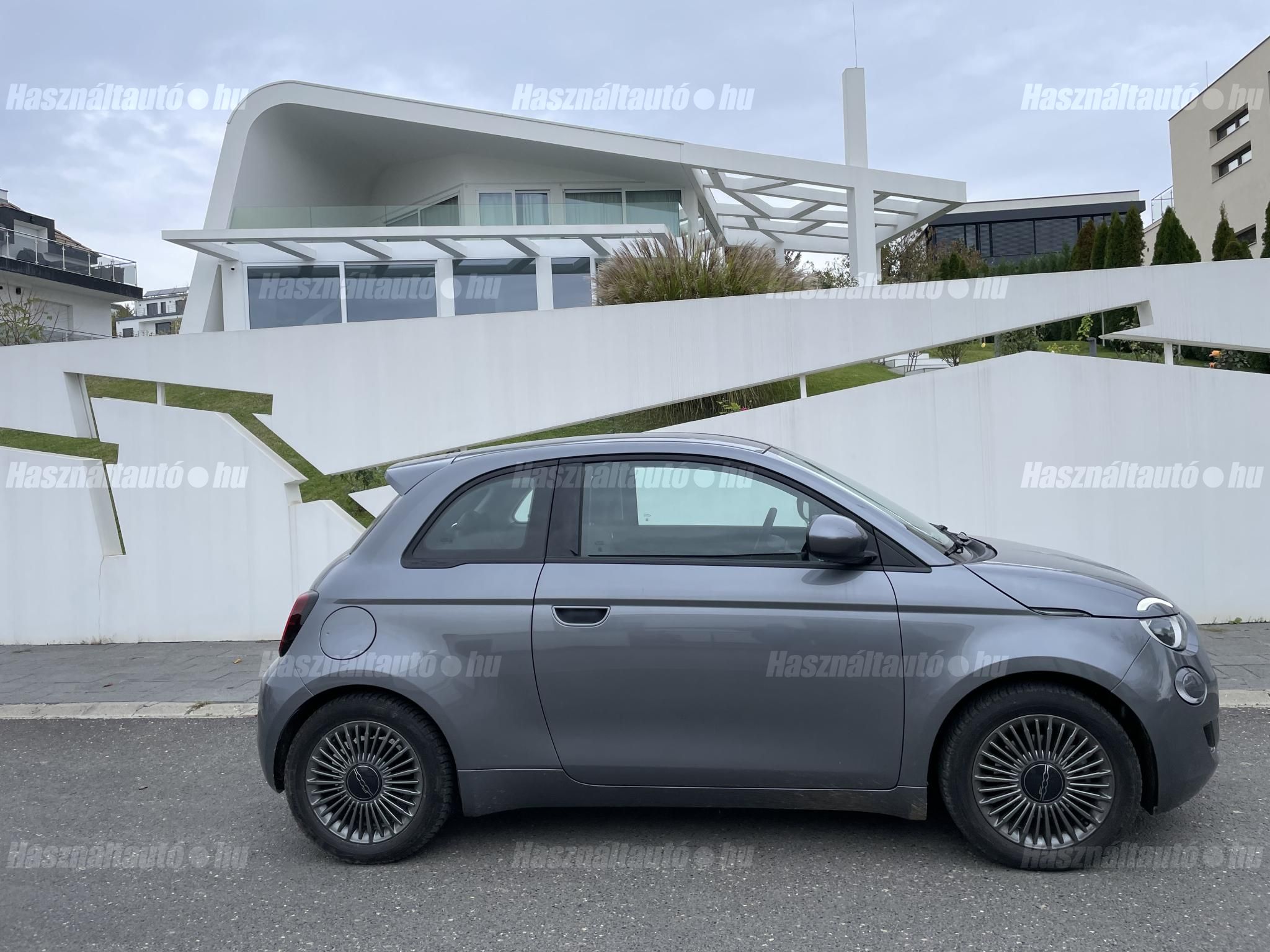 FIAT 500 2022/8 - 1