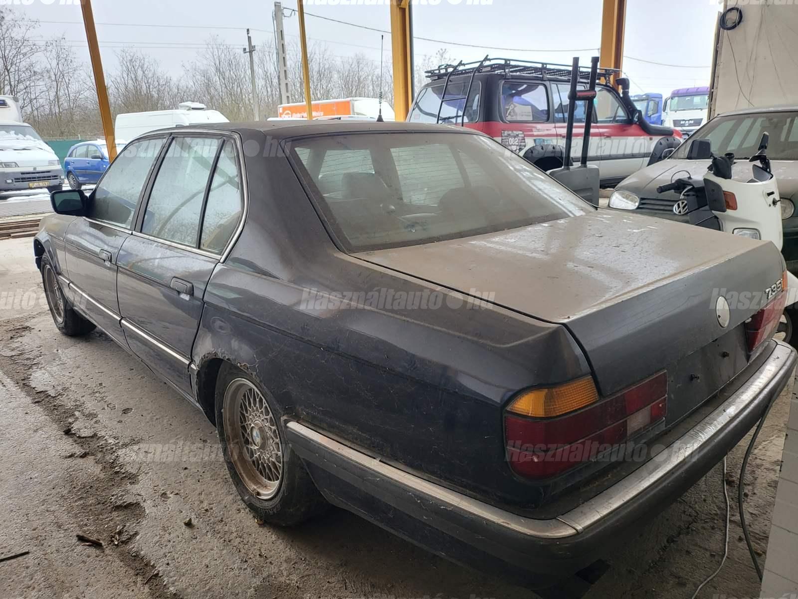BMW 735 1990 - 1