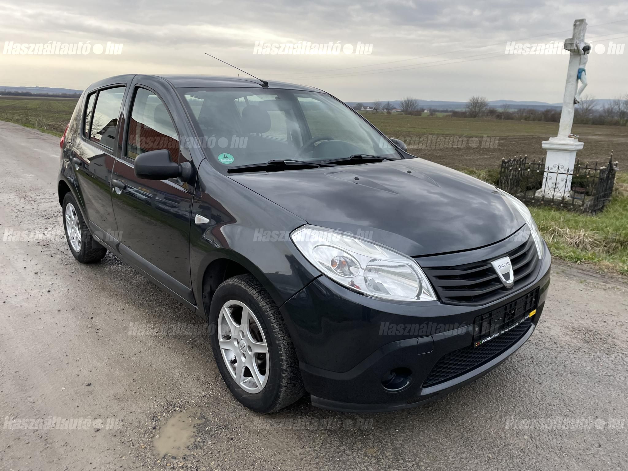 DACIA SANDERO 2009/7 - 1