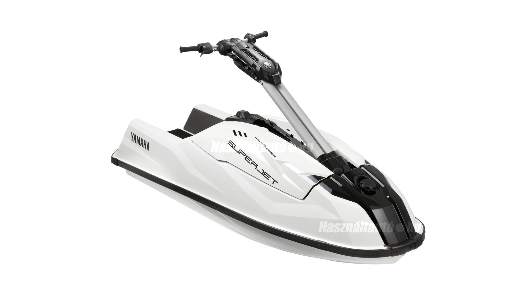 YAMAHA 2024 - 1