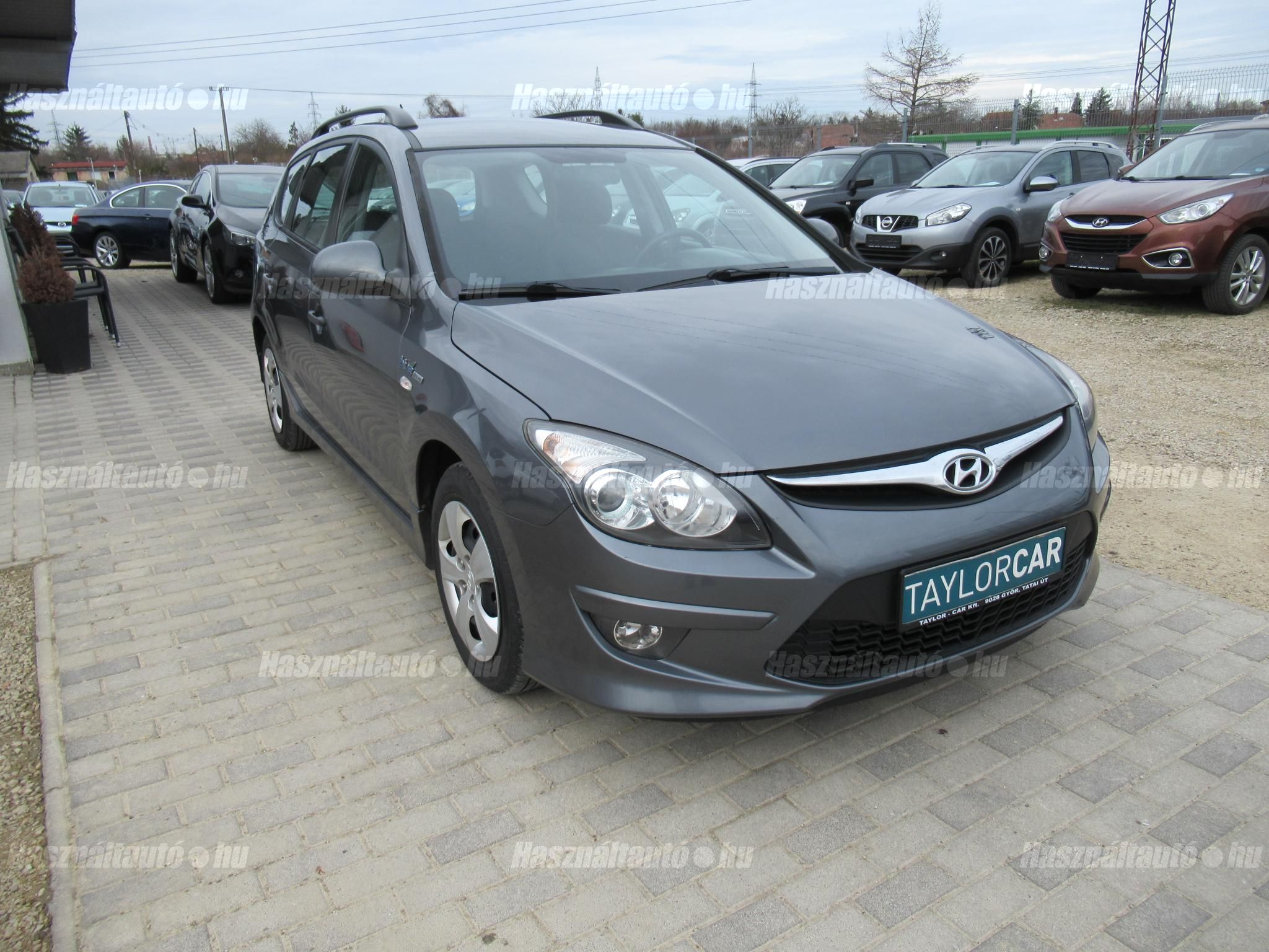 HYUNDAI I30 2010/6 - 1