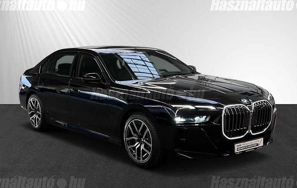 BMW 740 2023/2 - 1