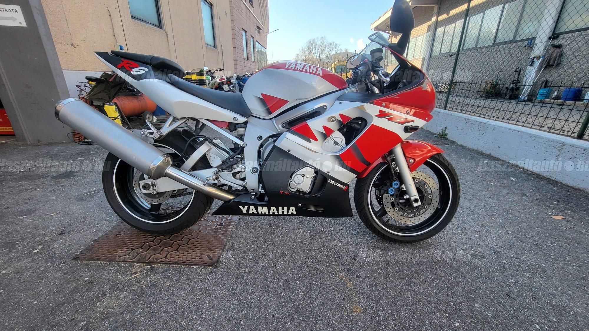 YAMAHA YZF R6 2000 - 1