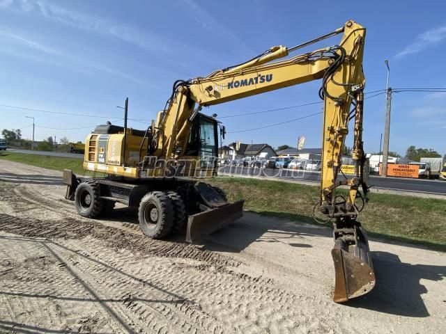 KOMATSU 2013 - 1
