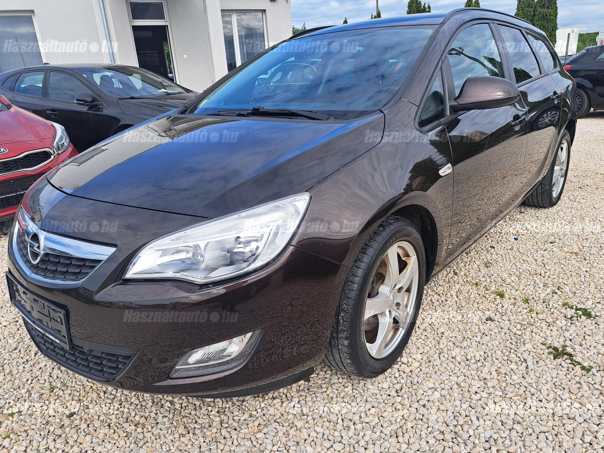 OPEL ASTRA J 2013/5 - 1
