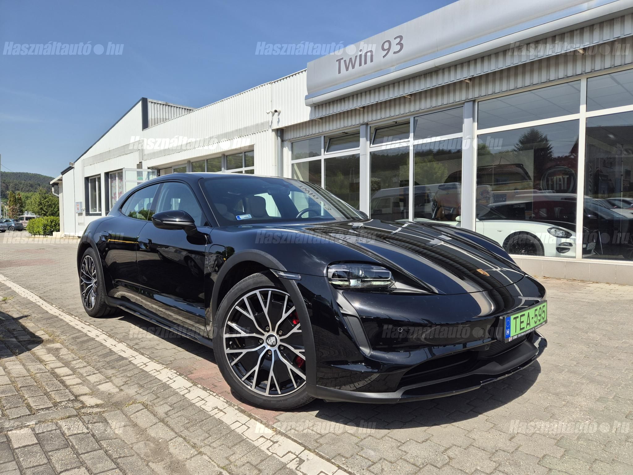 PORSCHE TAYCAN 2021/9 - 1