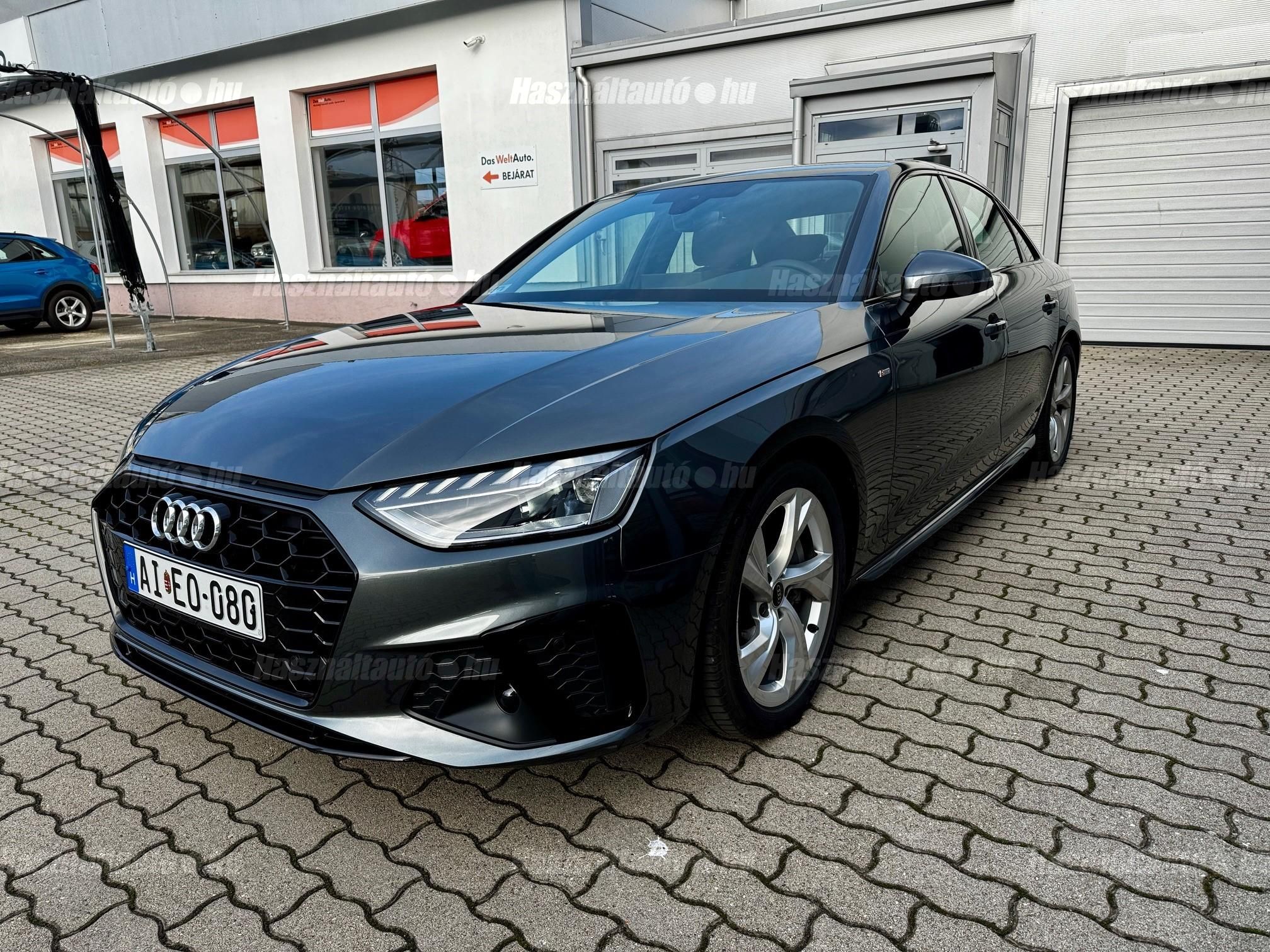 AUDI A4 2024 - 1