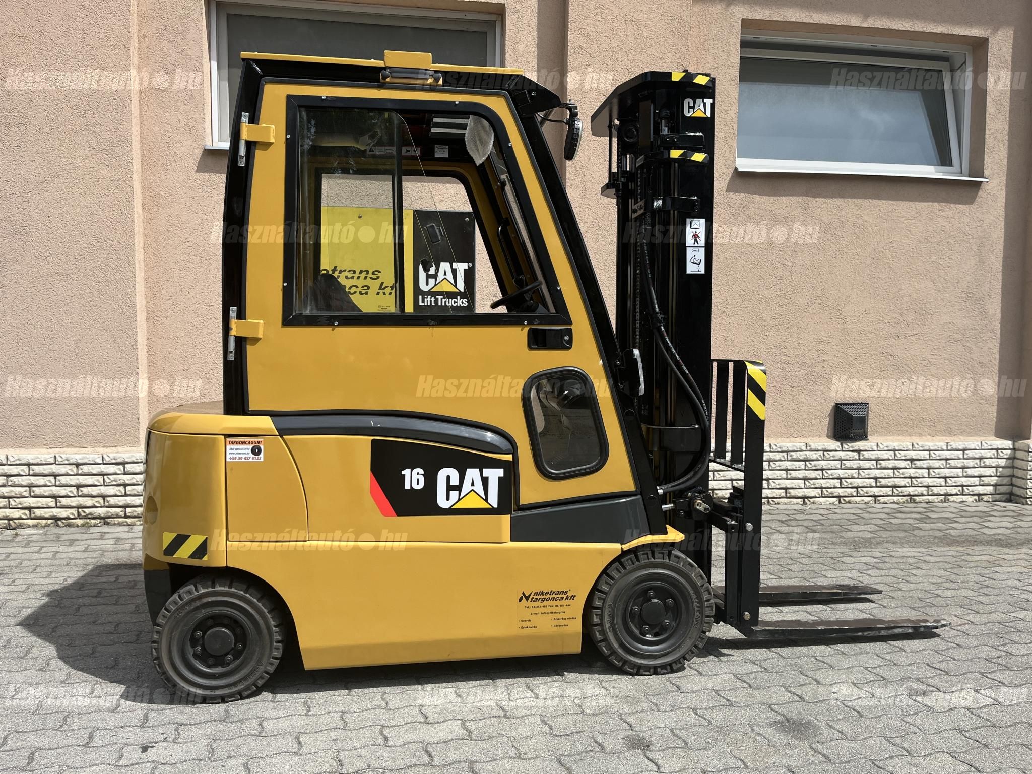 CATERPILLAR 2014 - 1