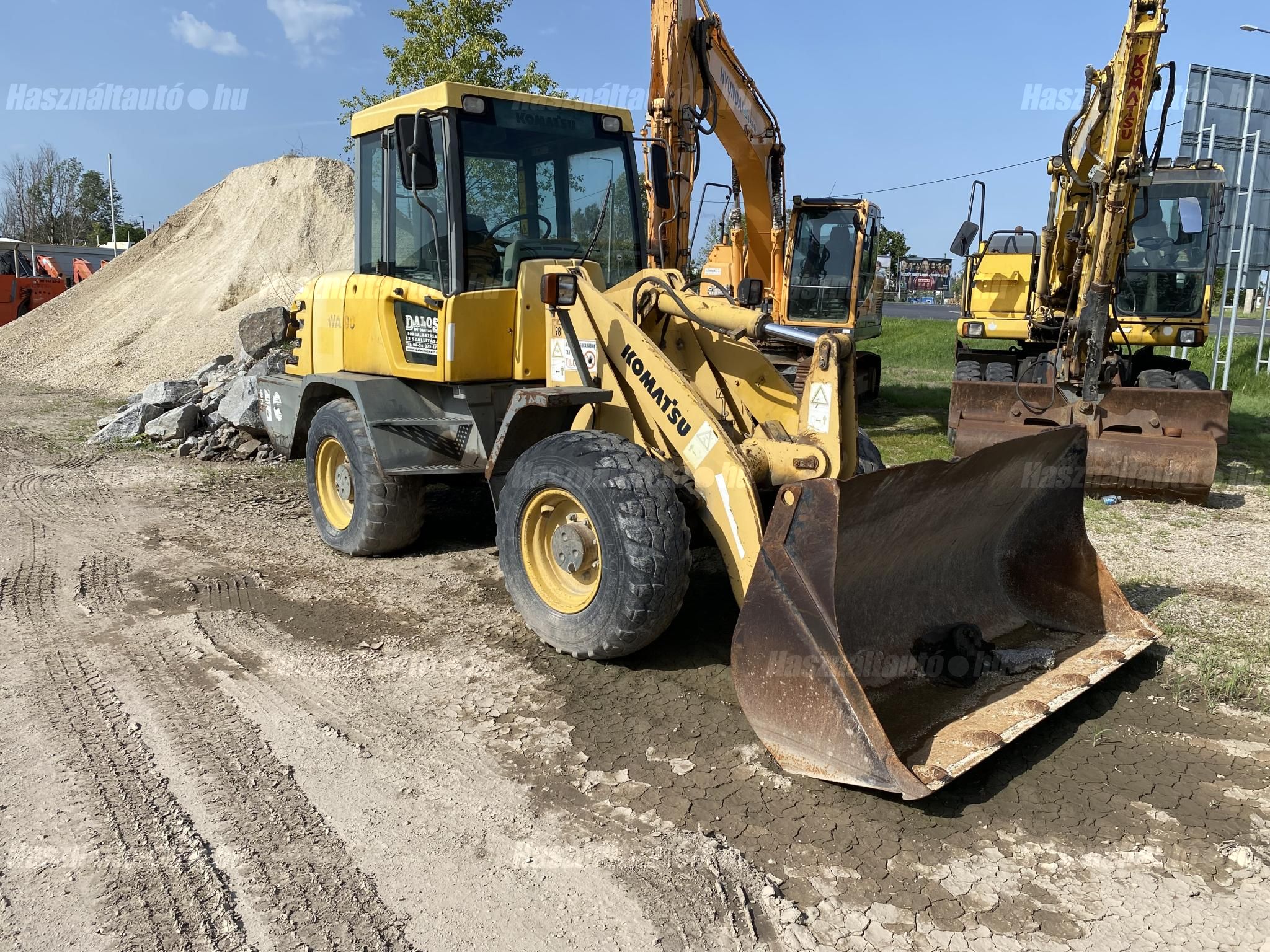 KOMATSU 1998 - 1