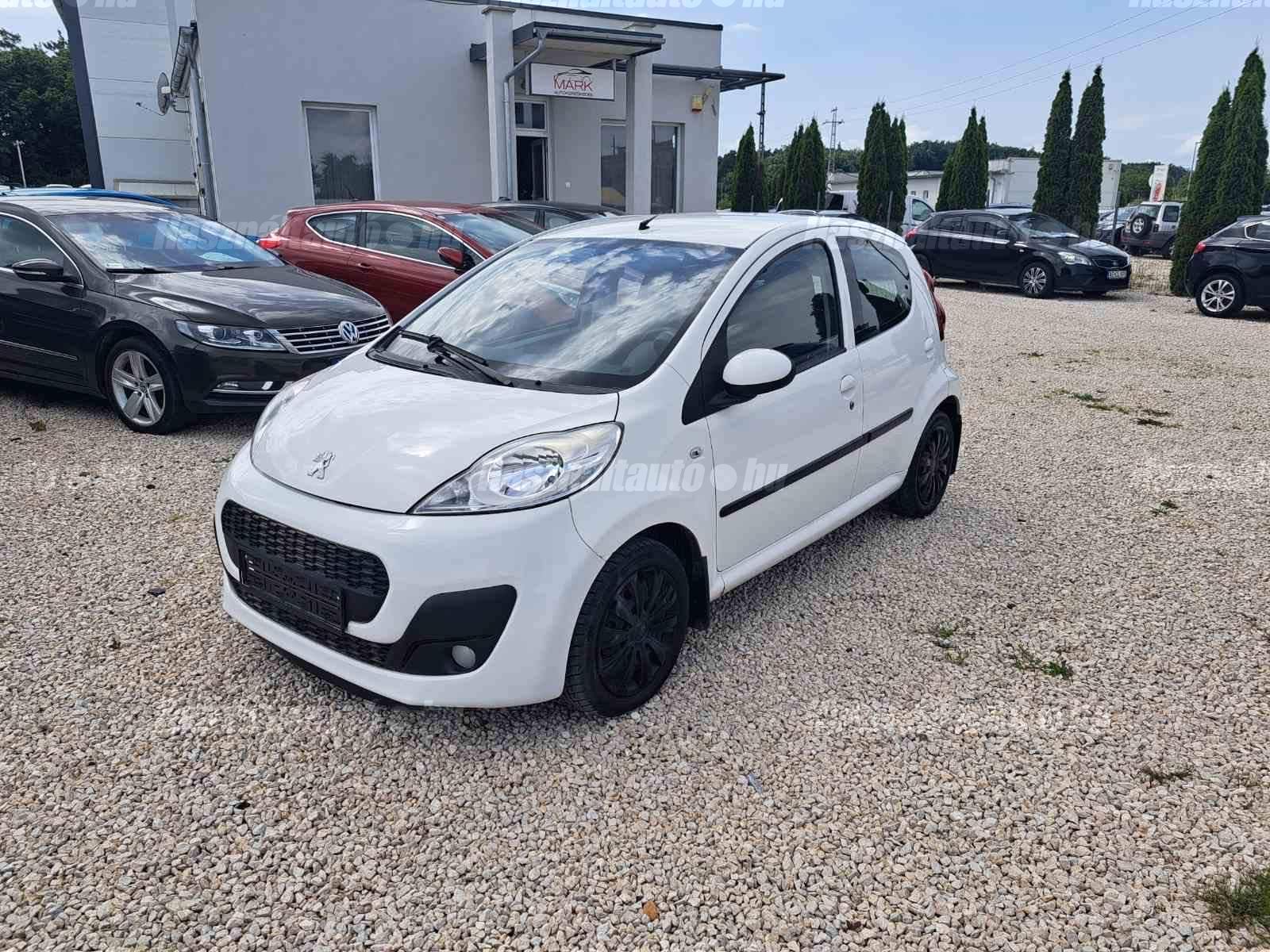 PEUGEOT 107 2013/6 - 1