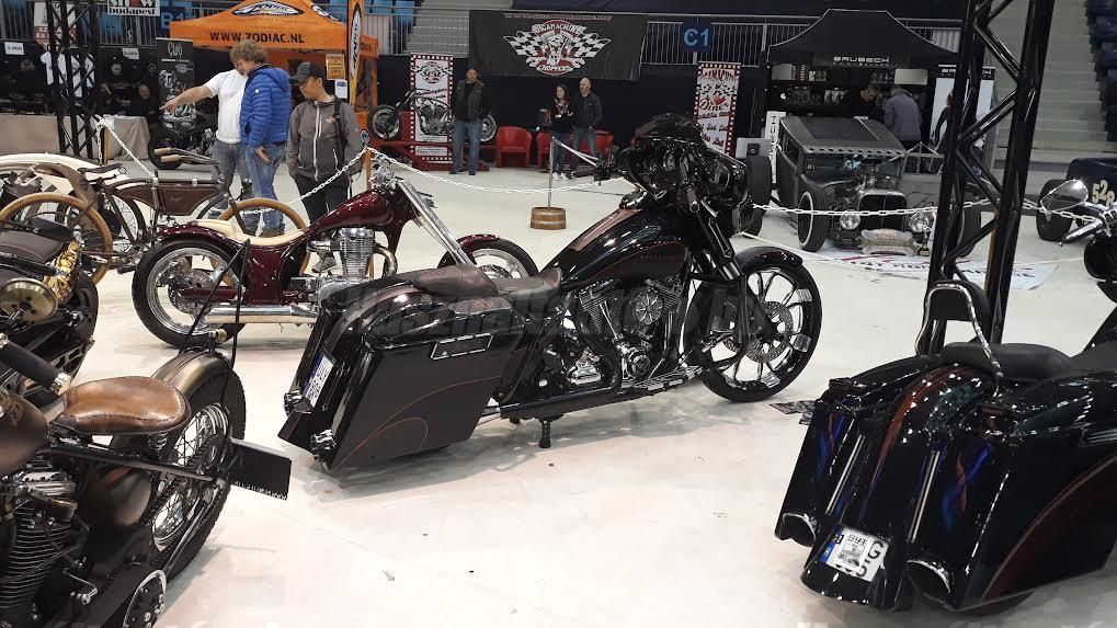 HARLEY-DAVIDSON STREET GLIDE 2009/12 - 1